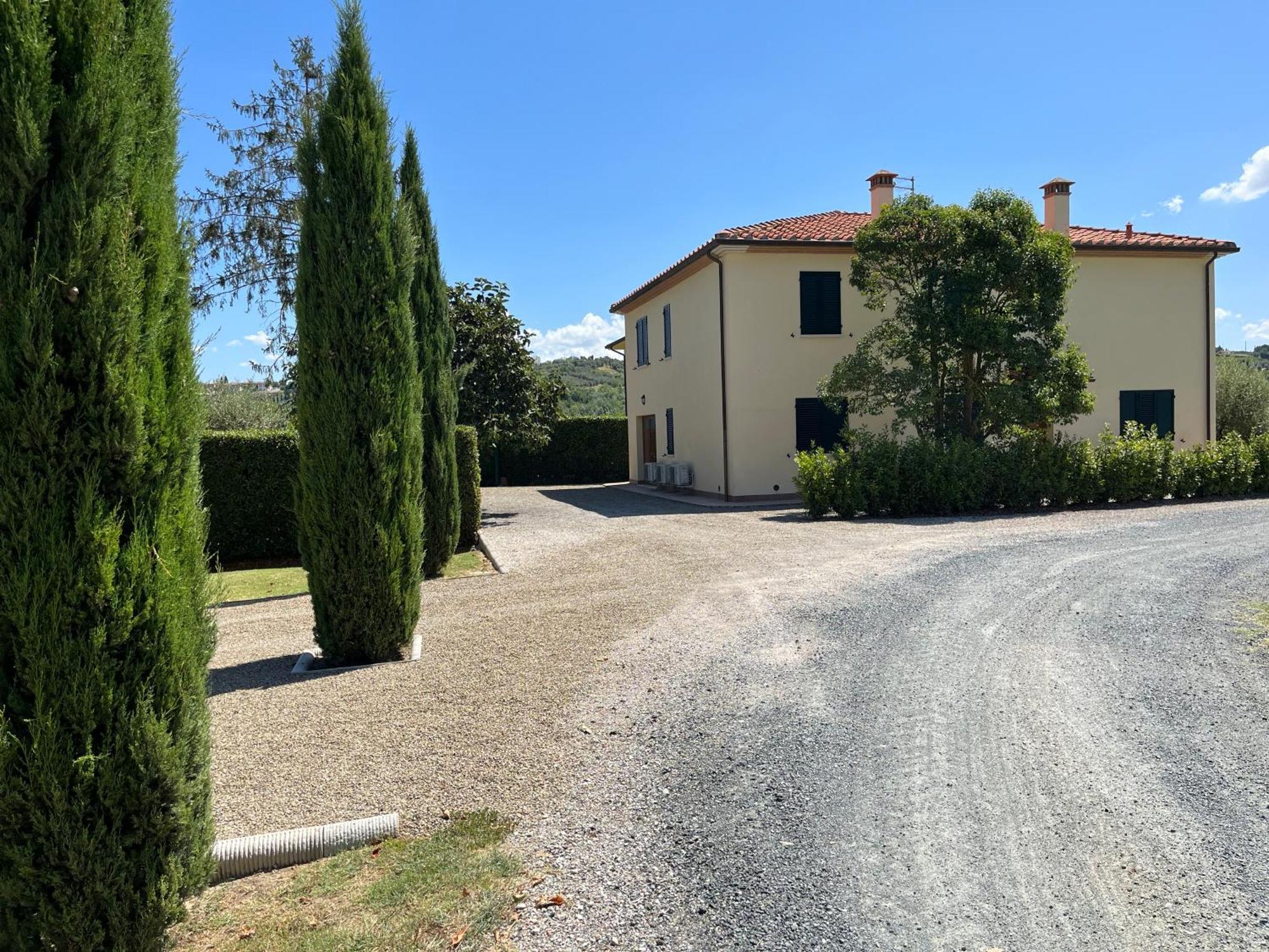 Holiday House La Rosa Terricciola Buitenkant foto